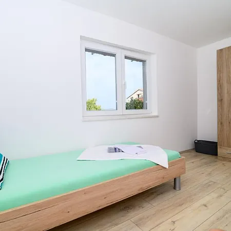 Sara Apartment *